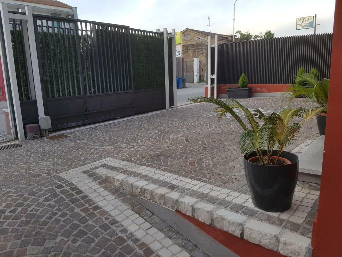 B&B President Sant'Egidio del Monte Albino Exterior photo